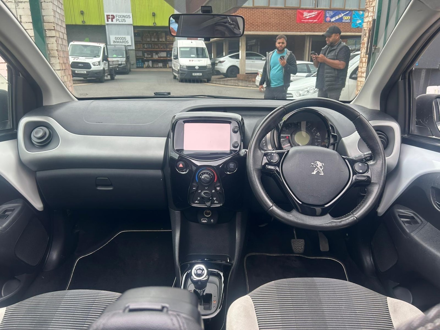 Used Peugeot 108 2017 for sale - 76995656: Photo 11