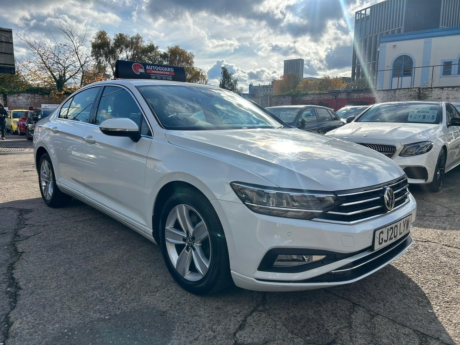 Used Volkswagen Passat 2020 for sale - 76348753: Photo 1