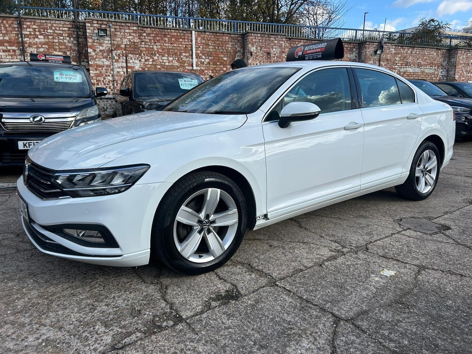 Used Volkswagen Passat 2020 for sale - 76348753: Photo 3