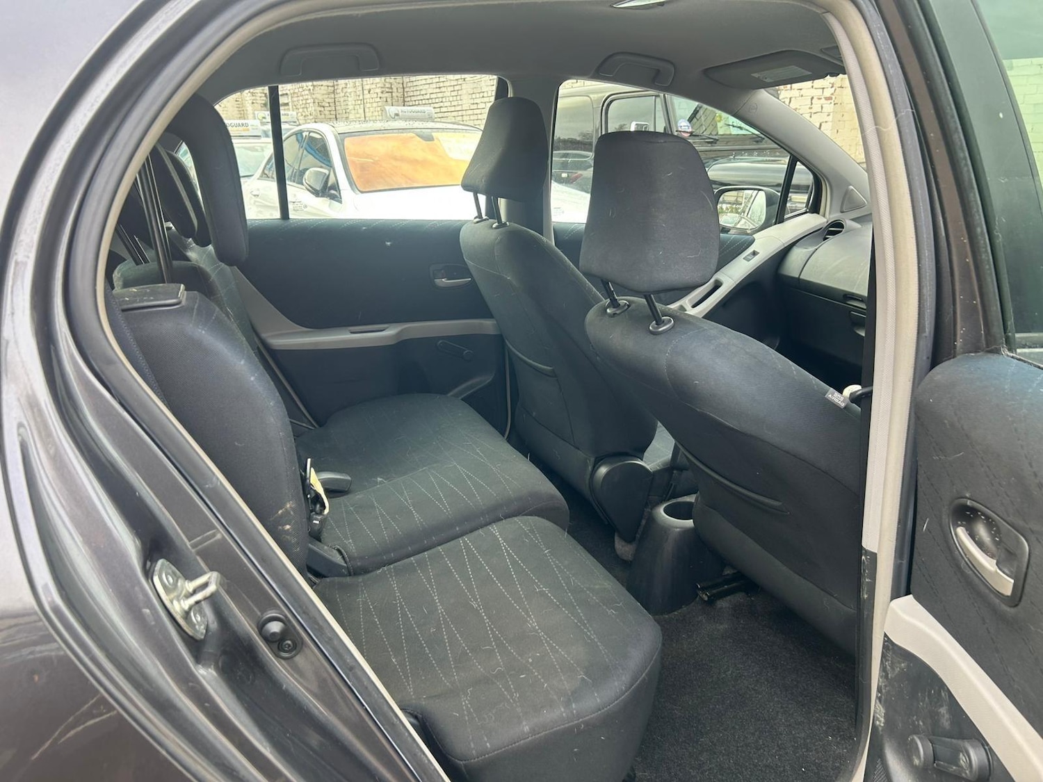 Used Toyota Yaris 2008 for sale - 76728390: Photo 12