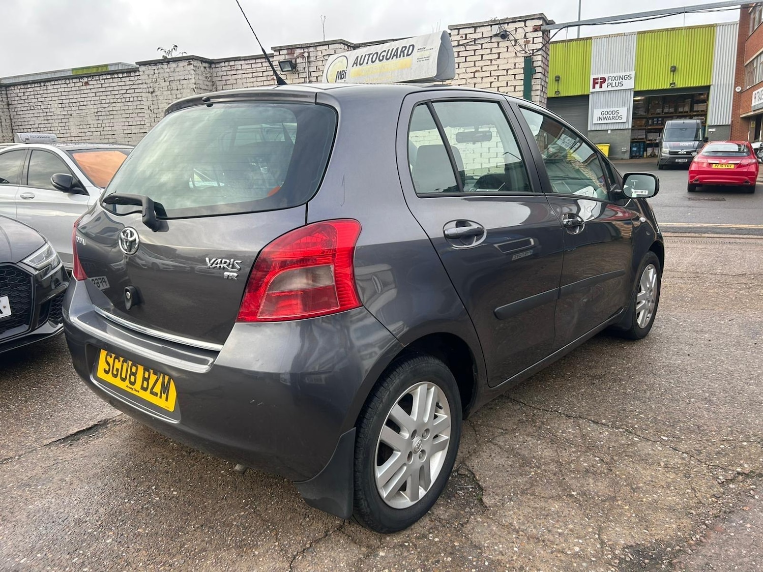 Used Toyota Yaris 2008 for sale - 76728390: Photo 5