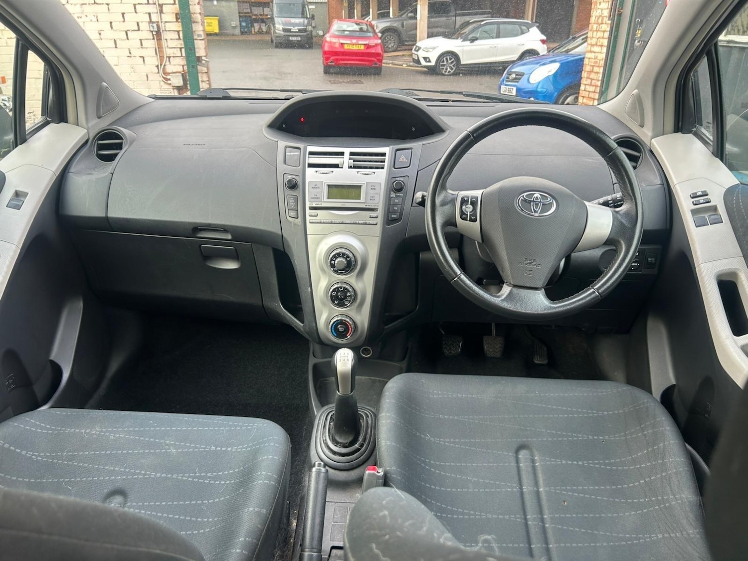 Used Toyota Yaris 2008 for sale - 76728390: Photo 9