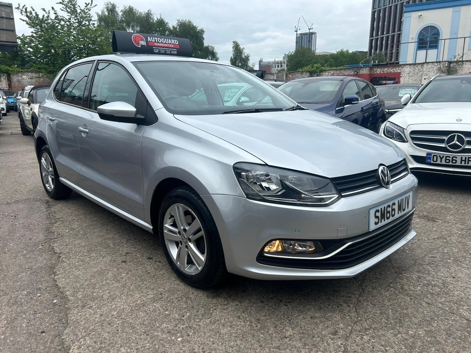 Used Volkswagen Polo 2016 for sale - 77290529: Photo 1