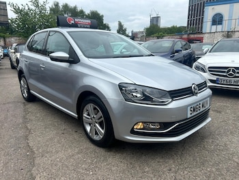 Used Volkswagen Polo 2016 for sale - 77290529: Photo