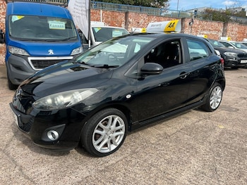 Used Mazda Mazda2 2011 for sale - 79472345: Photo