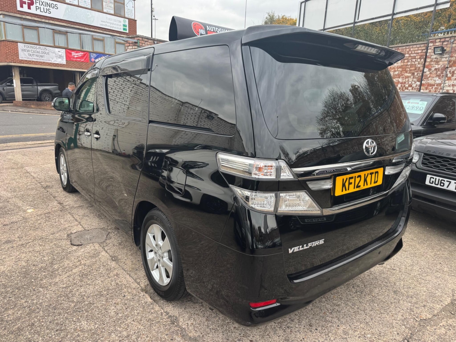 Used Toyota Vellfire 2025 for sale - 76306610: Photo 4