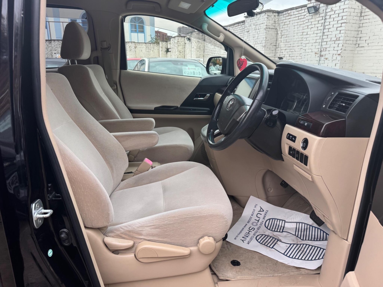 Used Toyota Vellfire 2025 for sale - 76306610: Photo 9