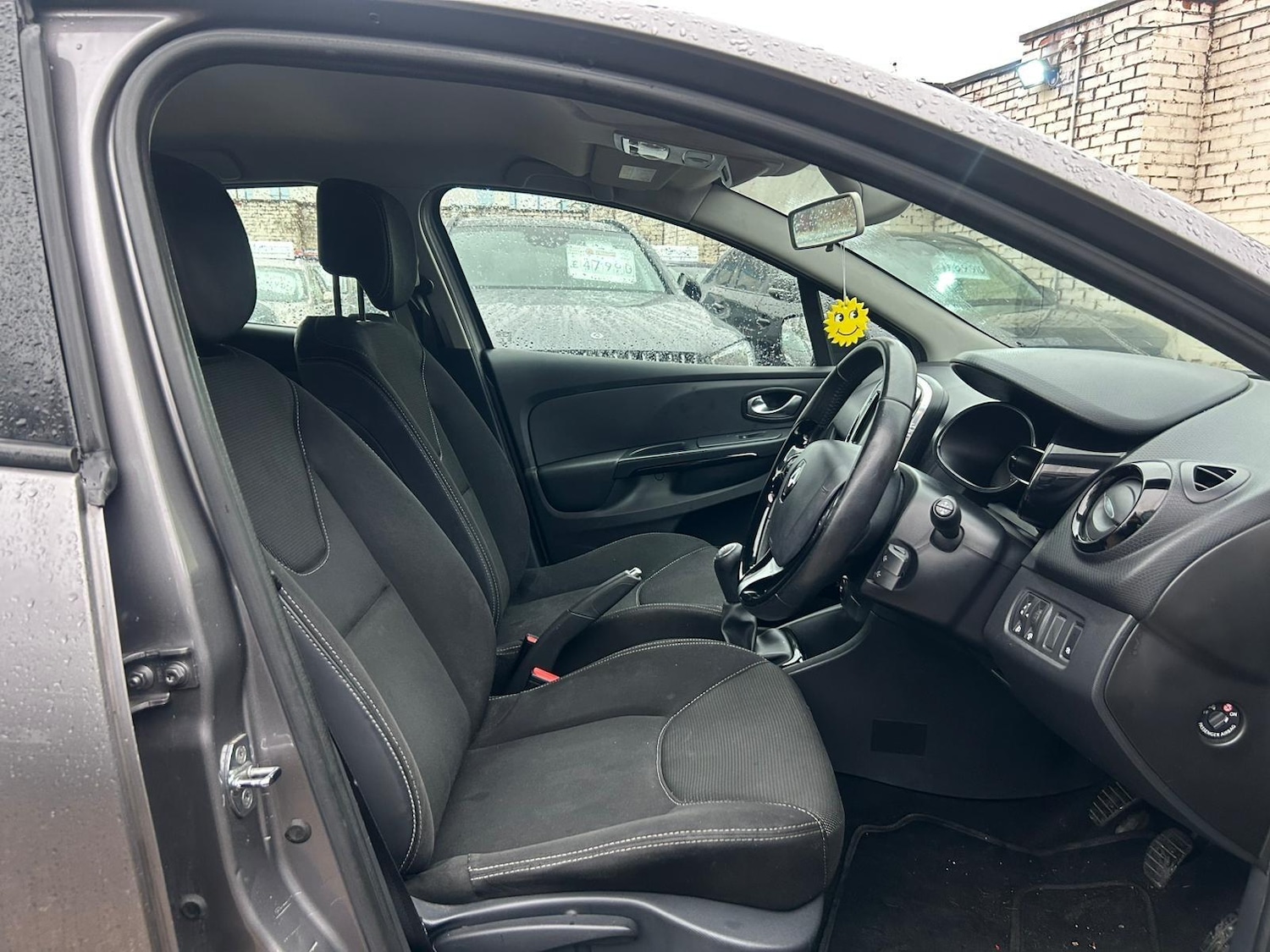 Used Renault Clio 2015 for sale - 77479145: Photo 11