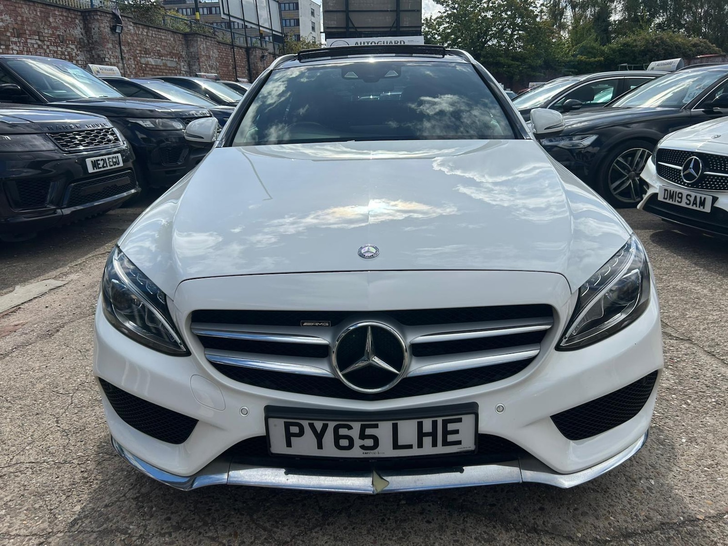 Used Mercedes-Benz C Class 2015 for sale - 76989360: Photo 6