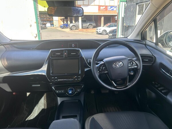 Used Toyota Prius 2025 for sale - 76122173: Photo 11