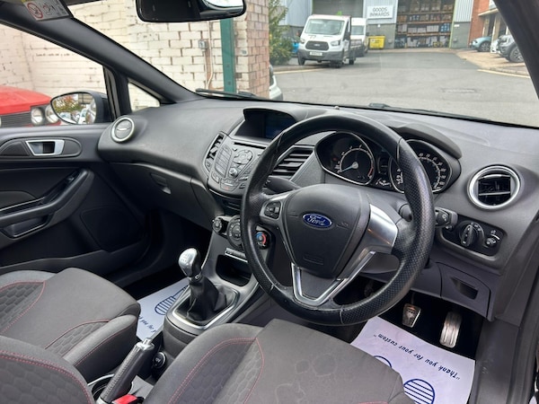 Used Ford Fiesta 2017 for sale - 76239310: Photo 11