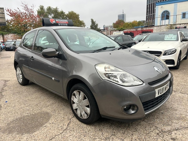 Used Renault Clio 2011 for sale - 76247532: Photo 1
