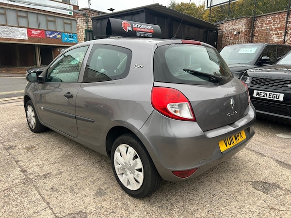 Used Renault Clio 2011 for sale - 76247532: Photo 3