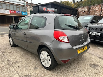 Used Renault Clio 2011 for sale - 76247532: Photo 3