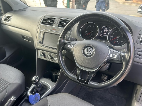 Used Volkswagen Polo 2016 for sale - 74822994: Photo 12
