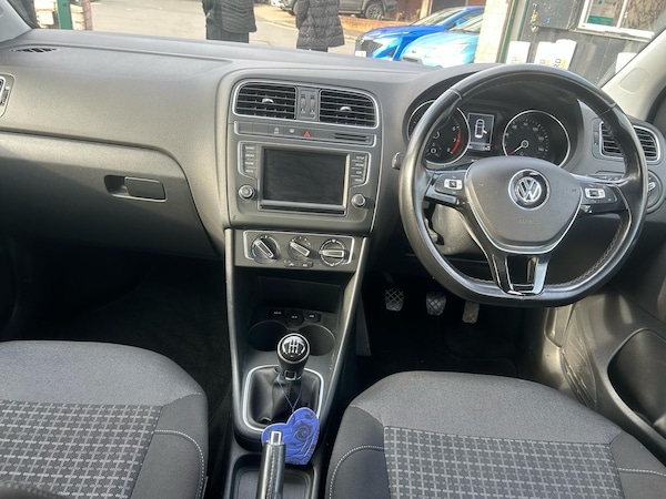 Used Volkswagen Polo 2016 for sale - 74822994: Photo 8