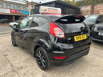 Used Ford Fiesta 2016 for sale - 76071626: Photo