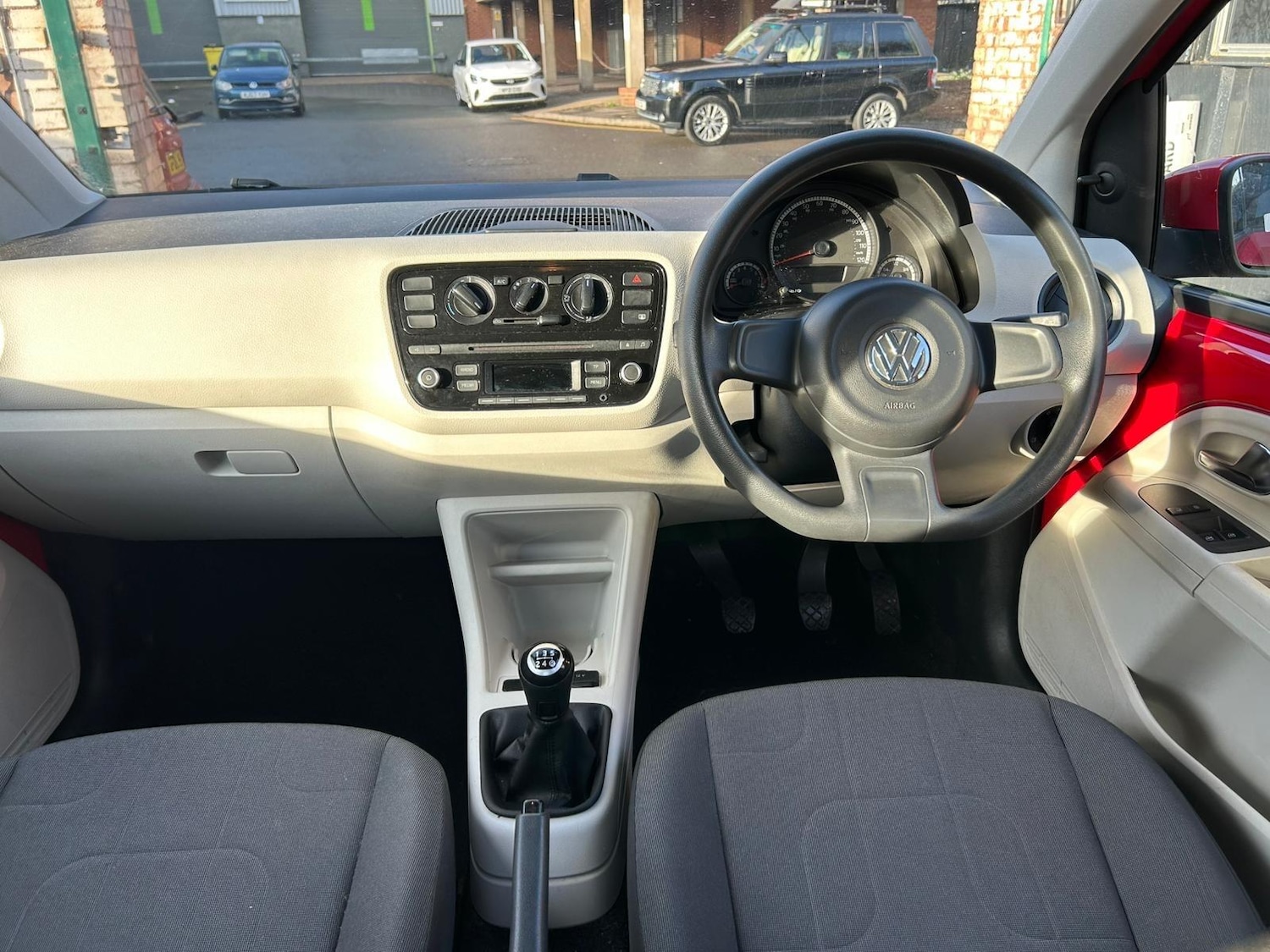 Used Volkswagen up! 2015 for sale - 76925955: Photo 10