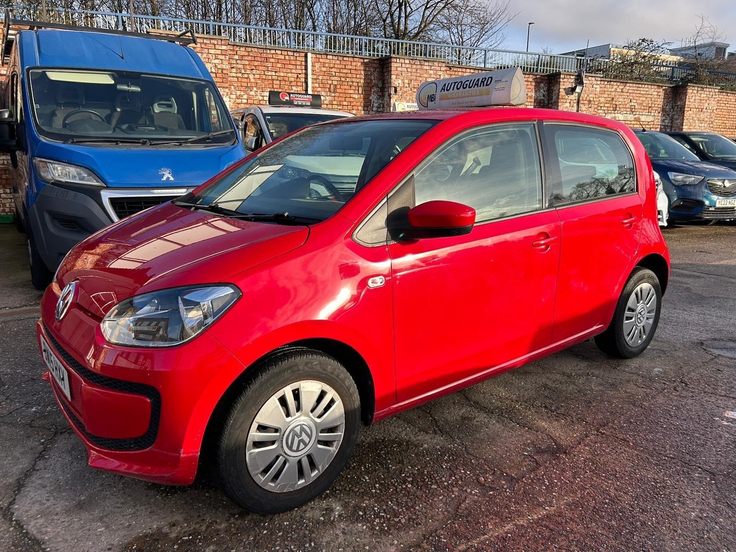 Used Volkswagen up! 2015 for sale - 76925955: Photo 3