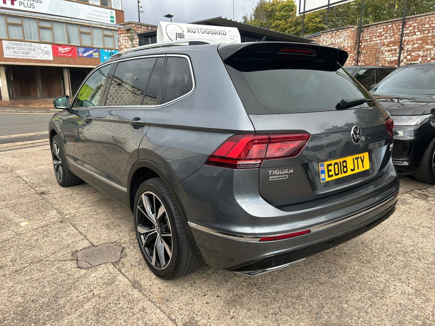Used Volkswagen Tiguan Allspace 2018 for sale - 75884411: Photo 5