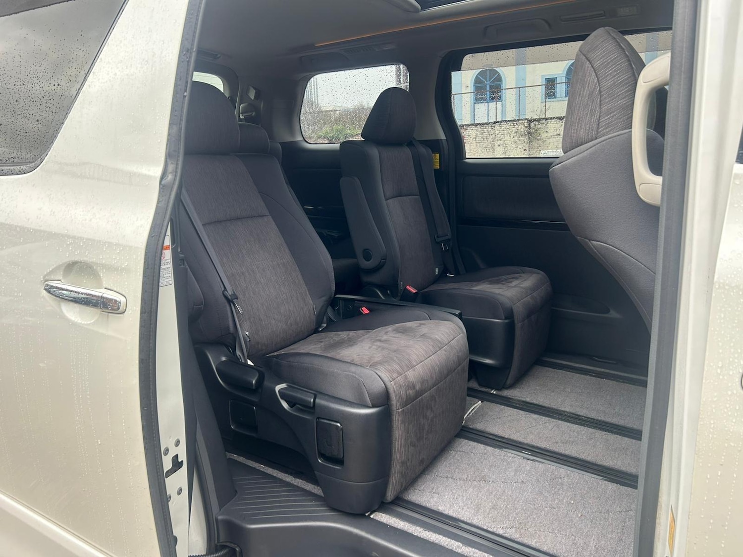 Used Toyota Vellfire for sale - 76990020: Photo 18