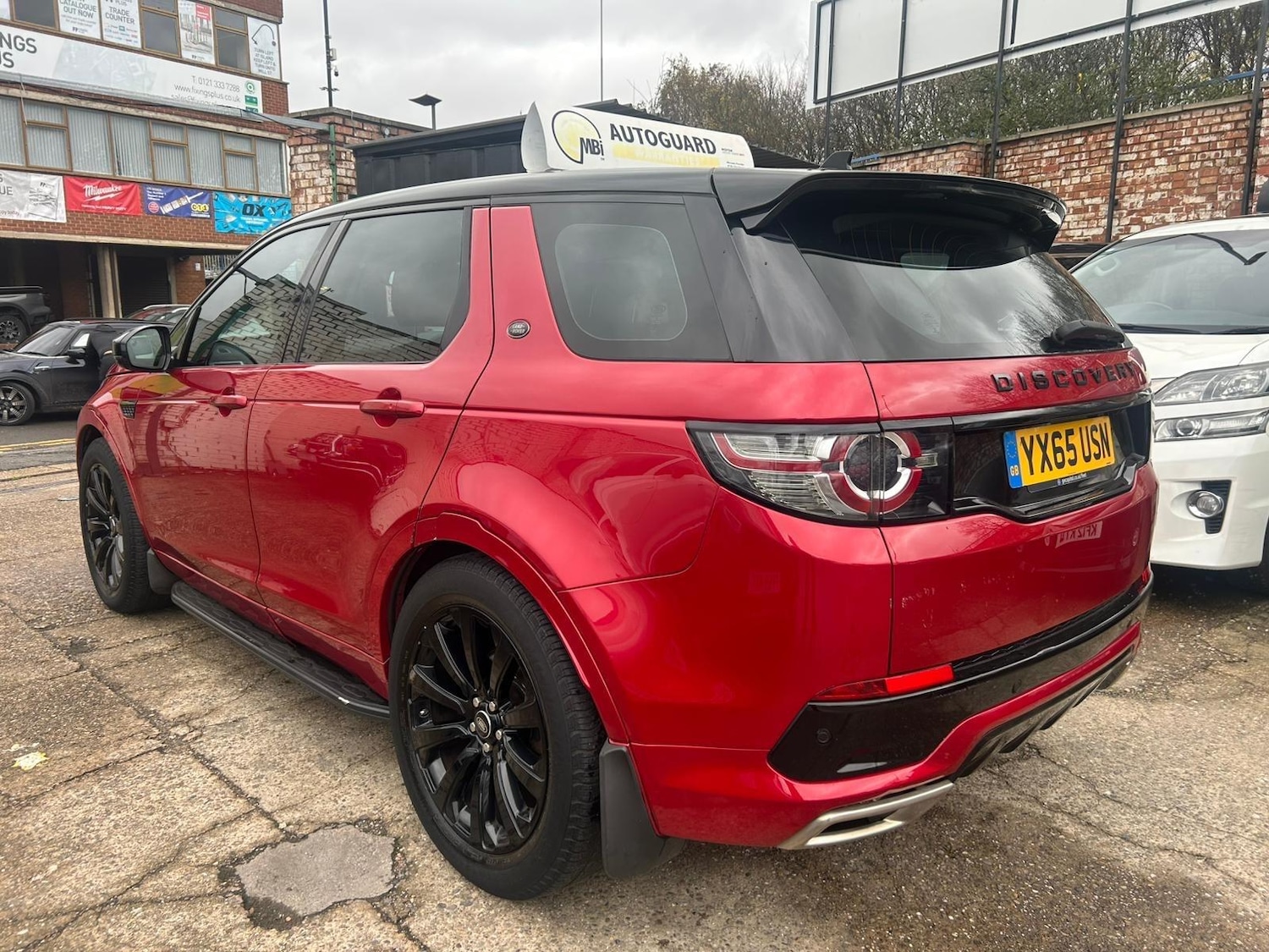 Used Land Rover Discovery Sport 2015 for sale - 76549963: Photo 5