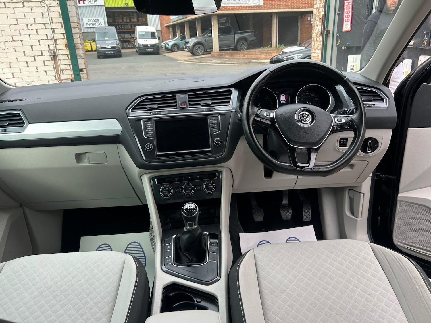 Used Volkswagen Tiguan 2016 for sale - 76239679: Photo 10