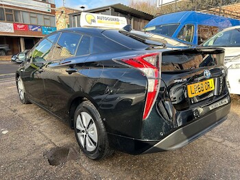Used Toyota Prius 2019 for sale - 76988760: Photo
