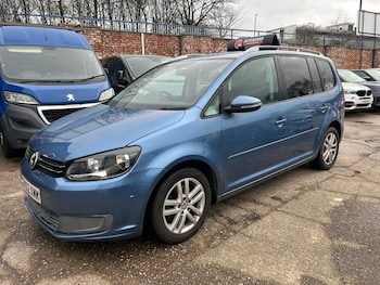 Used Volkswagen Touran 2012 for sale - 77586915: Photo