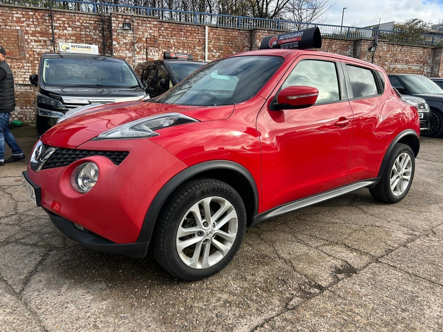 Used Nissan Juke 2015 for sale - 76512439: Photo 3