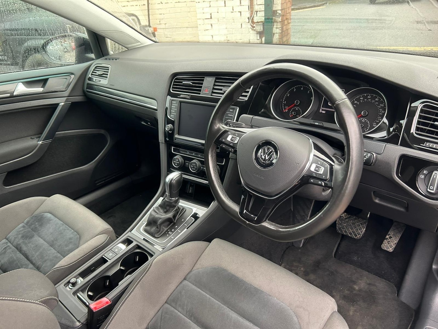 Used Volkswagen Golf for sale - 76990677: Photo 10