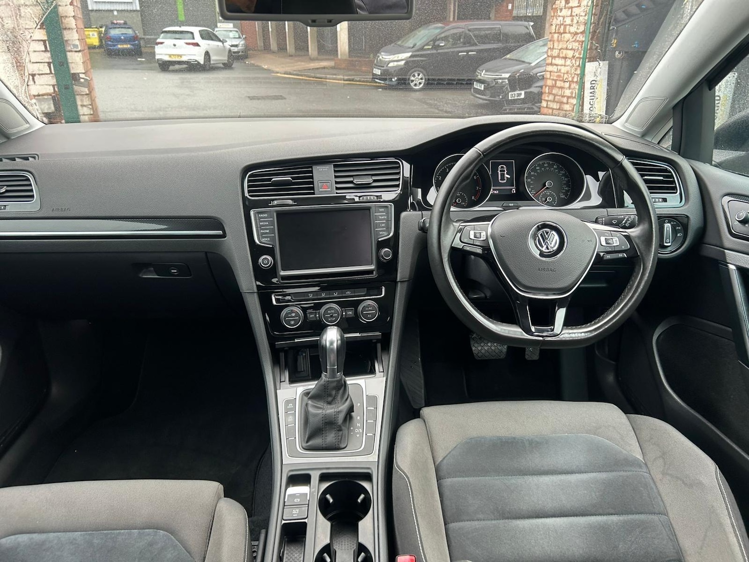 Used Volkswagen Golf for sale - 76990677: Photo 11