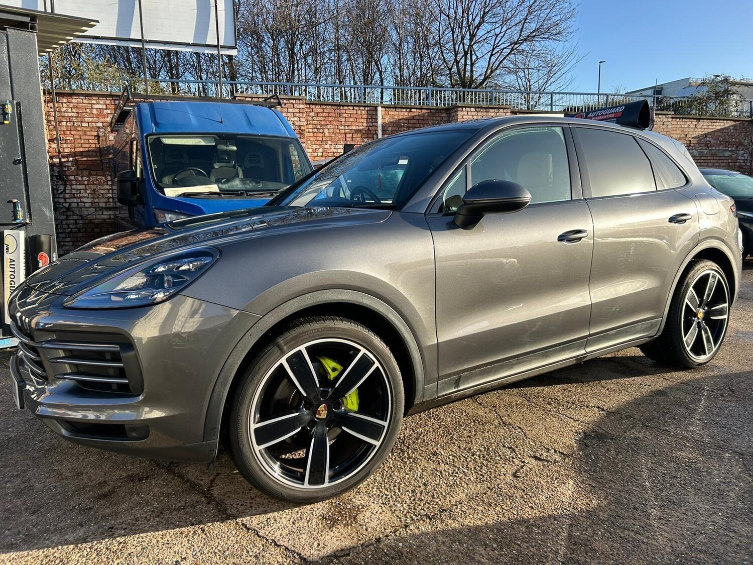 Used Porsche Cayenne 2021 for sale - 76727700: Photo 3