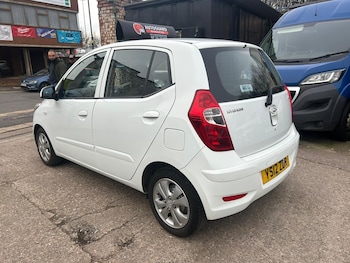 Used Hyundai i10 2012 for sale - 77586007: Photo