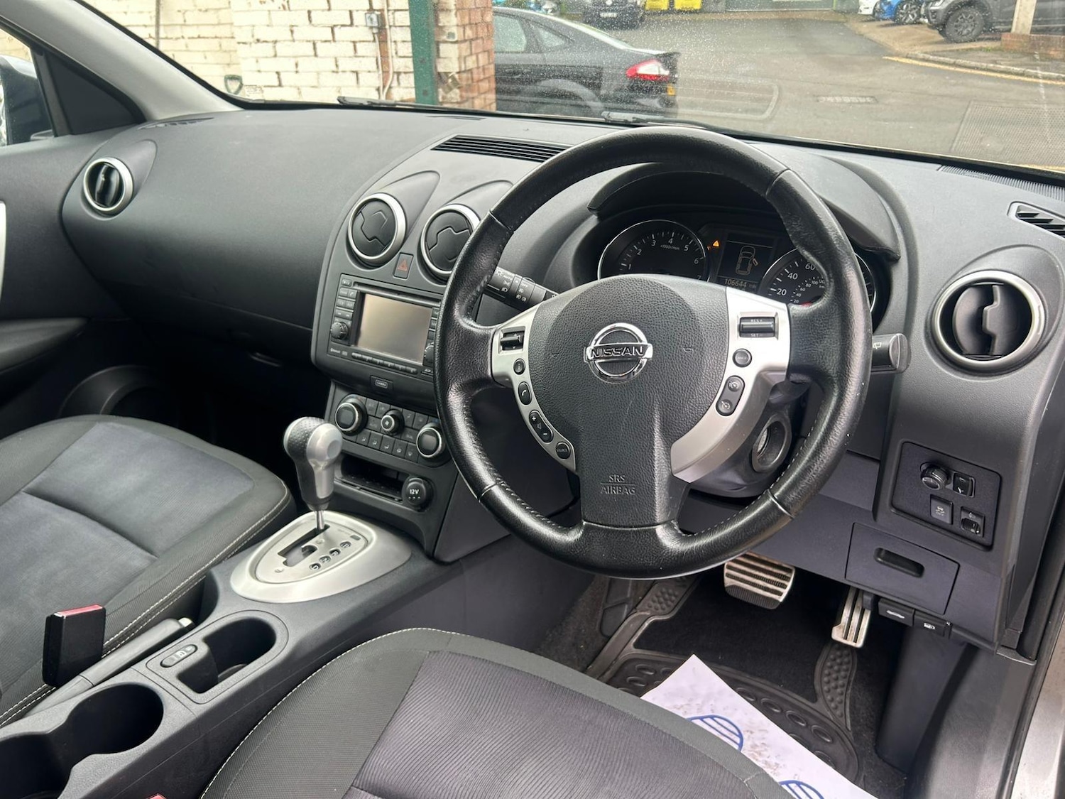 Used Nissan Qashqai 2012 for sale - 77625860: Photo 9