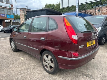 Used Nissan Almera Tino 2004 for sale - 78609315: Photo