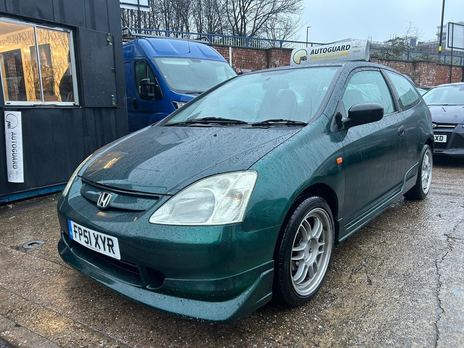 Used Honda Civic 2001 for sale - 76666825: Photo 2