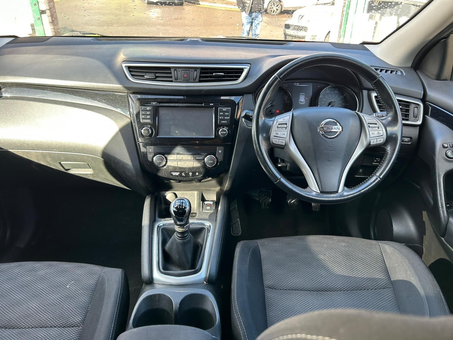 Used Nissan Qashqai 2015 for sale - 76336110: Photo 11