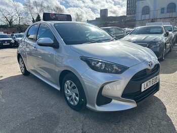 Used Toyota Yaris 2021 for sale - 77710455: Photo