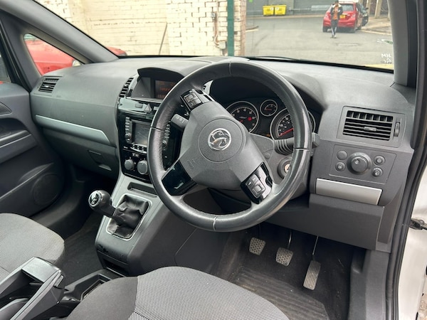 Used Vauxhall Zafira 2012 for sale - 76238757: Photo 8