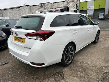 Used Toyota Auris 2016 for sale - 77305383: Photo