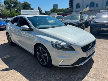Used Volvo V40 2015 for sale - 79188927: Photo