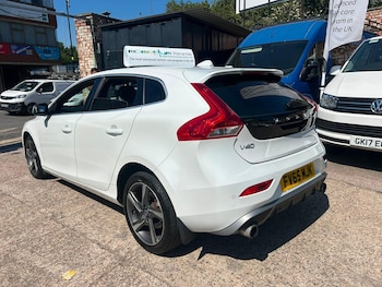 Used Volvo V40 2015 for sale - 79188927: Photo