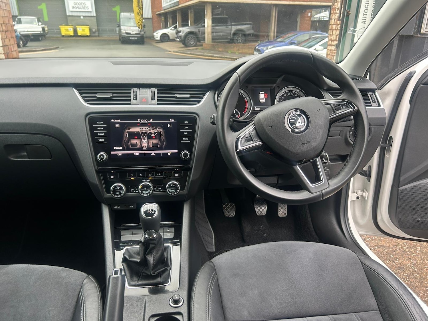 Used Skoda Octavia 2017 for sale - 77376823: Photo 11