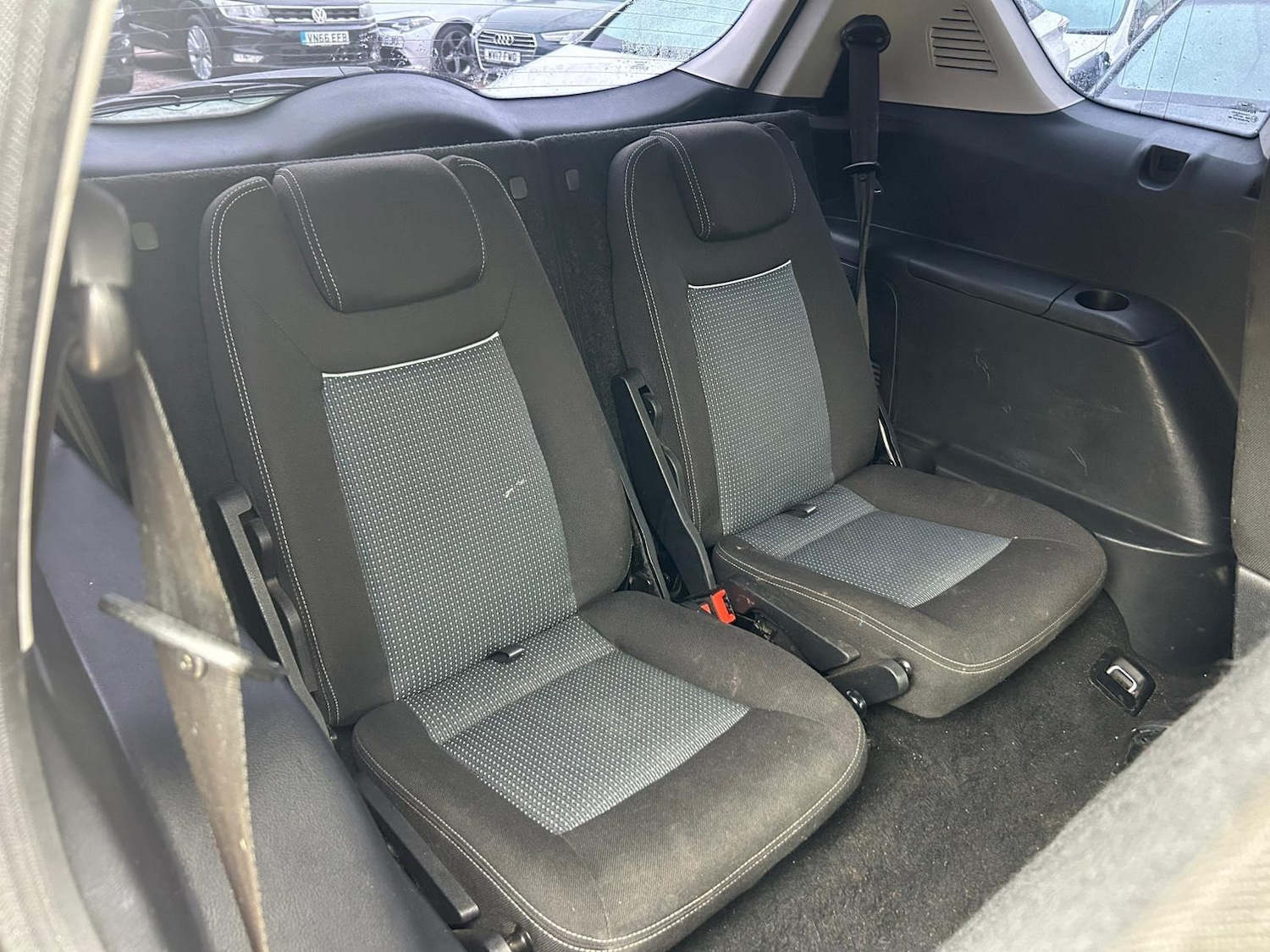 Used Ford S-Max 2012 for sale - 76995153: Photo 12