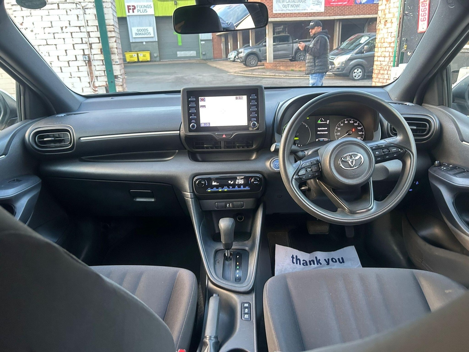 Used Toyota Yaris for sale - 77016166: Photo 11