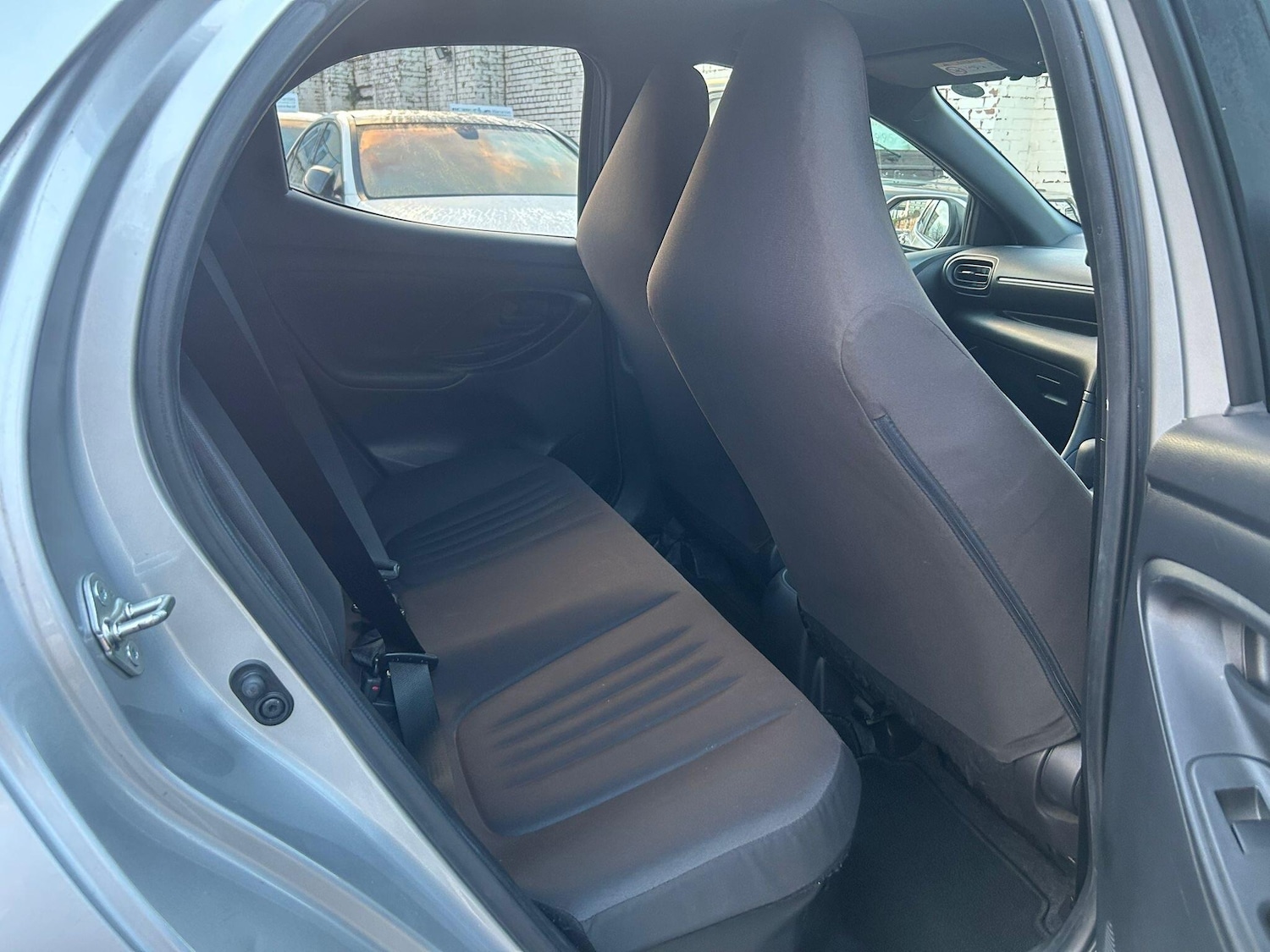 Used Toyota Yaris for sale - 77016166: Photo 15