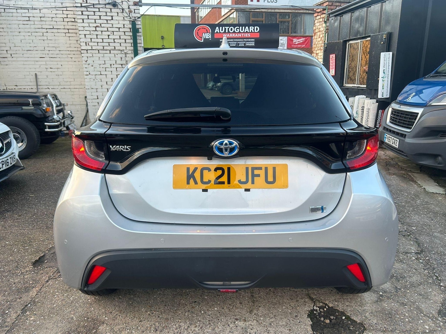 Used Toyota Yaris for sale - 77016166: Photo 8