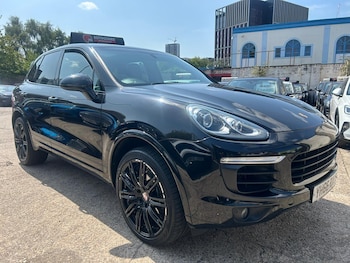 2016 (66) - 3.0 TD V6 Platinum Edition TiptronicS 4WD Euro 6 (s/s) 5dr
