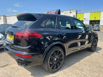 Used Porsche Cayenne 2016 for sale - 75507985: Photo